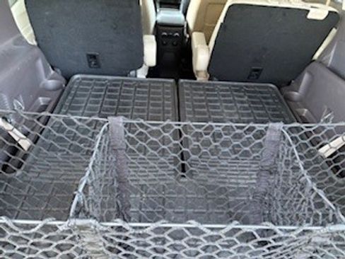 Used 2022 Ford Explorer Platinum w/ Technology Package image 15