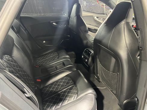 Used 2013 Audi S7 Prestige w/ Innovation Pkg image 11