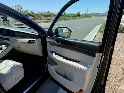 Used 2021 Hyundai Palisade Calligraphy w/ Cargo Package image 10