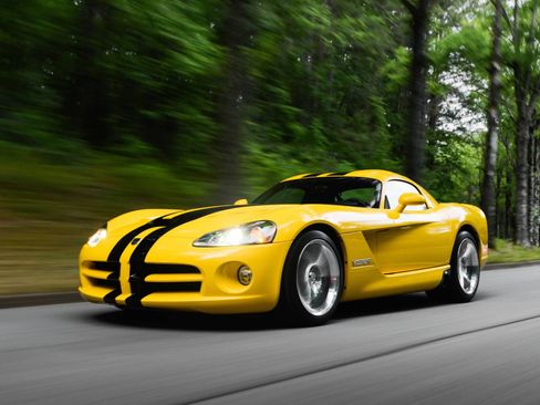 Used 2009 Dodge Viper SRT-10 RWD image 1