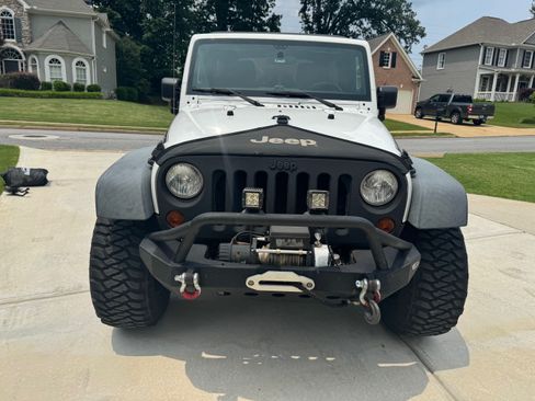 Used 2012 Jeep Wrangler Unlimited Sport image 4