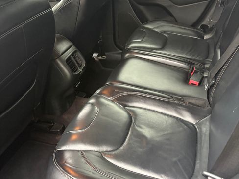 Used 2016 Jeep Cherokee Limited FWD image 12