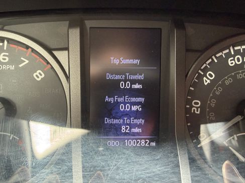 Used 2018 Toyota Tacoma TRD Off-Road image 21