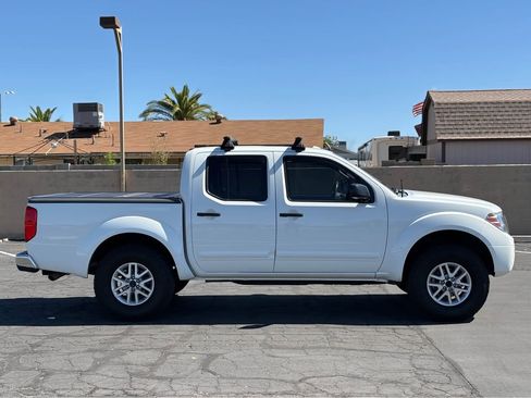 Used 2017 Nissan Frontier SV w/ SV Value Truck Package image 4