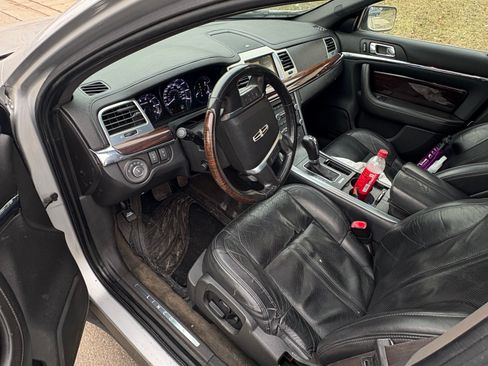 Used 2012 Lincoln MKS image 14