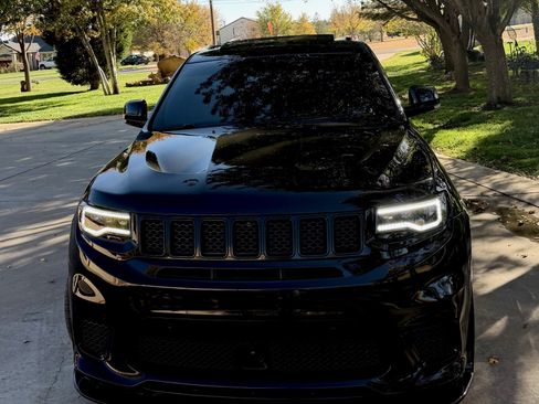 Used 2020 Jeep Grand Cherokee Trackhawk image 4