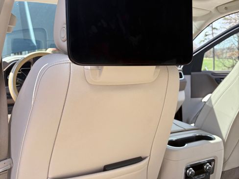 Used 2021 GMC Yukon Denali w/ Denali Ultimate Package image 14