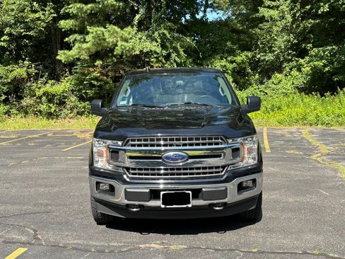 Used 2020 Ford F150 XLT w/ Equipment Group 302A Luxury AWD/4WD image 6