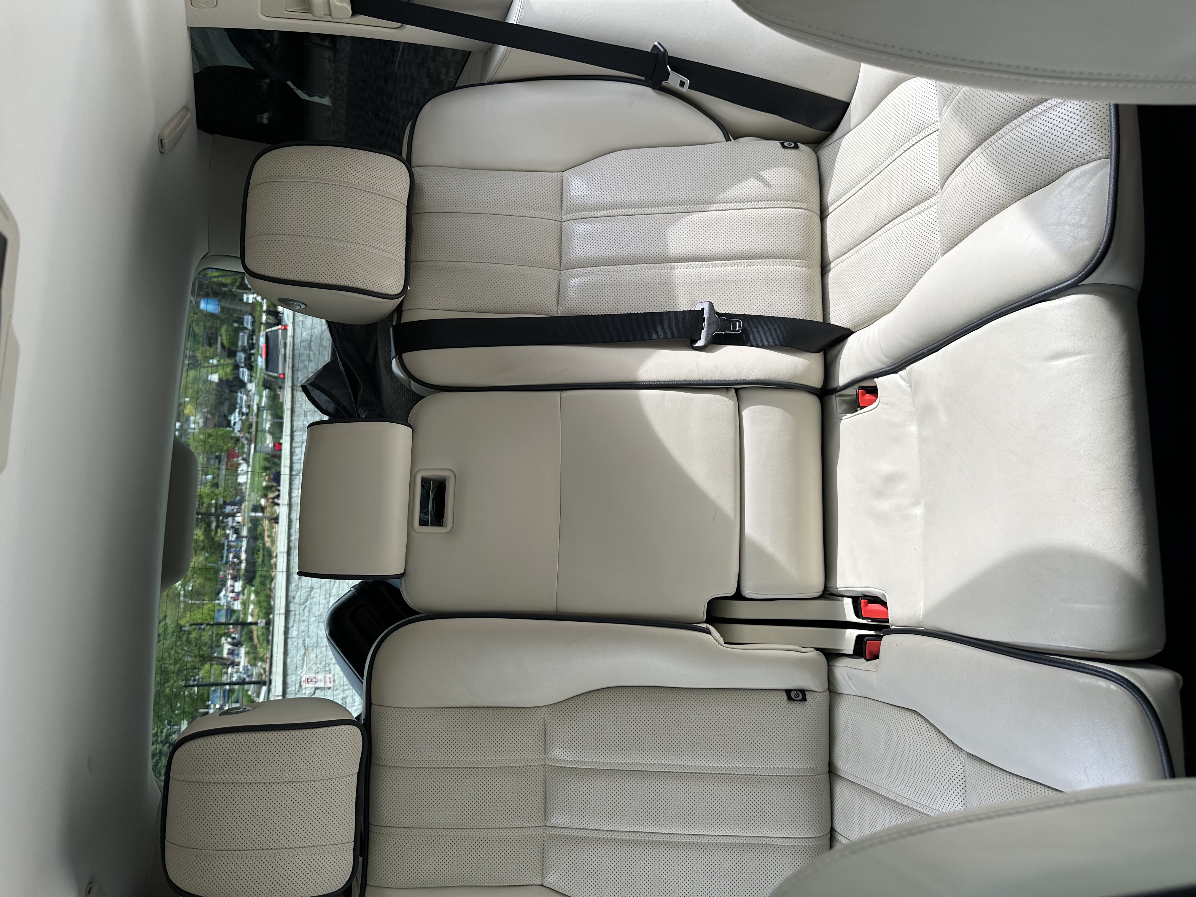 Used 2011 Land Rover Range Rover Supercharged AWD/4WD image 20