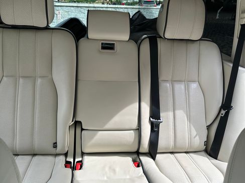 Used 2011 Land Rover Range Rover Supercharged AWD/4WD image 20