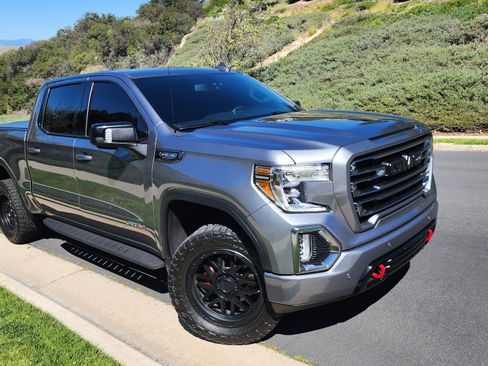 Used 2021 GMC Sierra 1500 AT4 w/ AT4 Premium Package image 8