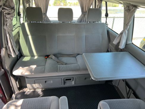 Used 2003 Volkswagen Eurovan MV image 15