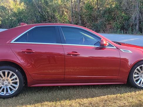 Used 2010 Cadillac CTS Premium image 5