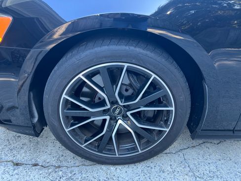 Used 2020 Audi A8 L 4.0T w/ Executive Package image 12