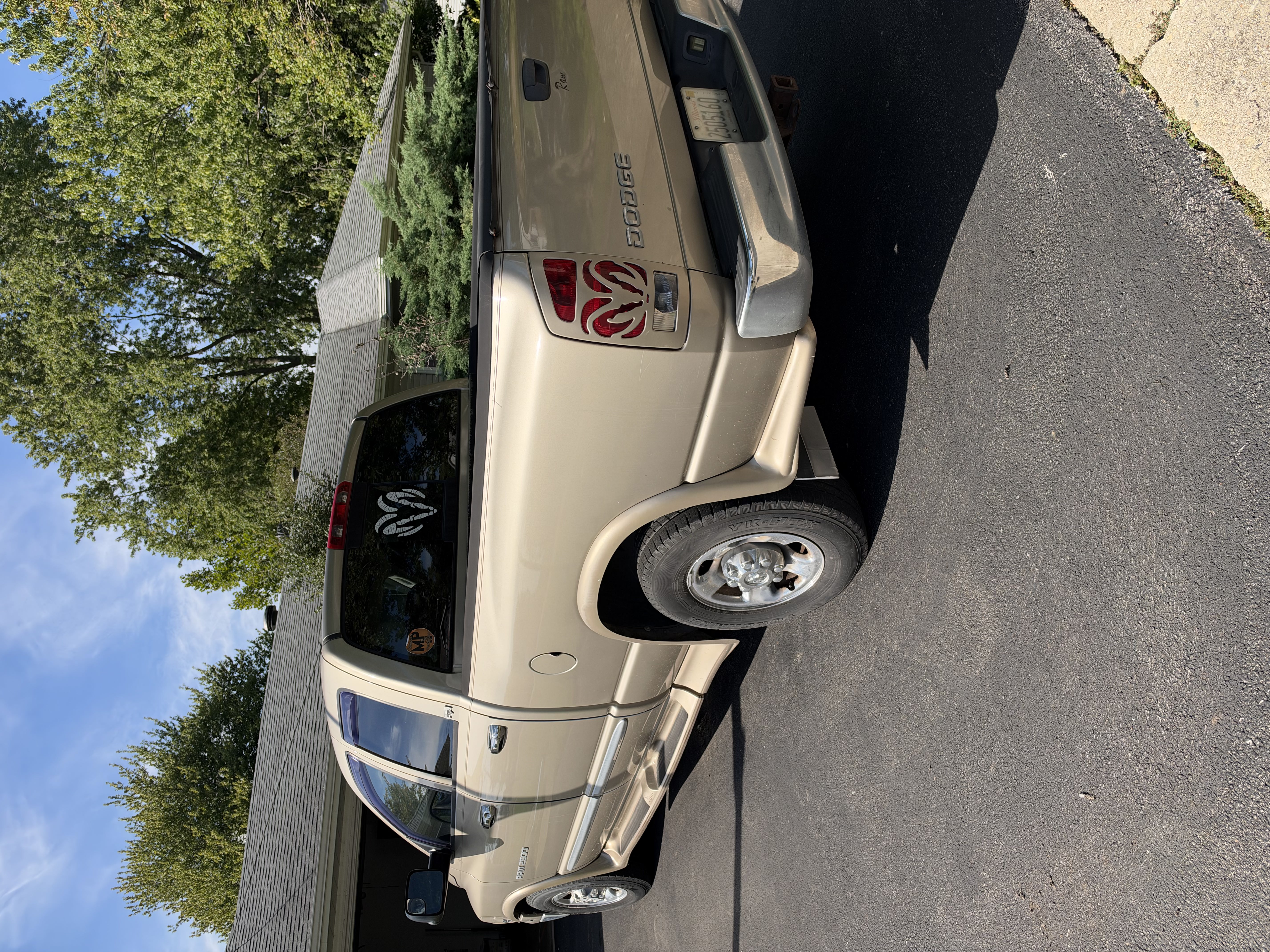 Used 2004 Dodge Ram 2500 Truck SLT w/ Trailer Tow Group RWD image 11