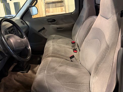 Used 2000 Ford F150 2WD Regular Cab image 8