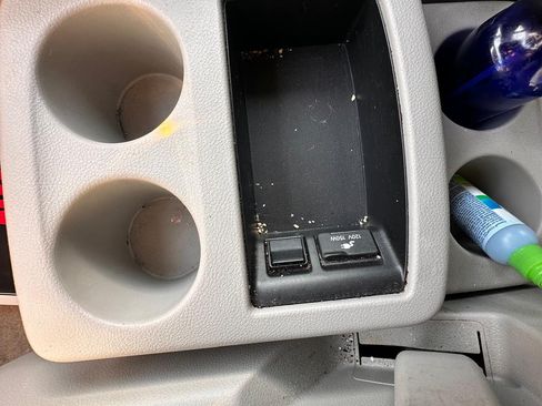 Used 2014 Nissan Quest SL image 10