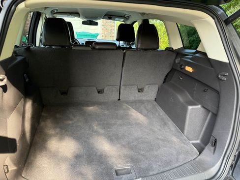 Used 2017 Ford Escape Titanium FWD image 13