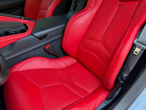 Used 2024 Chevrolet Corvette Stingray Preferred Cpe w/ Z51 Performance Package RWD image 19