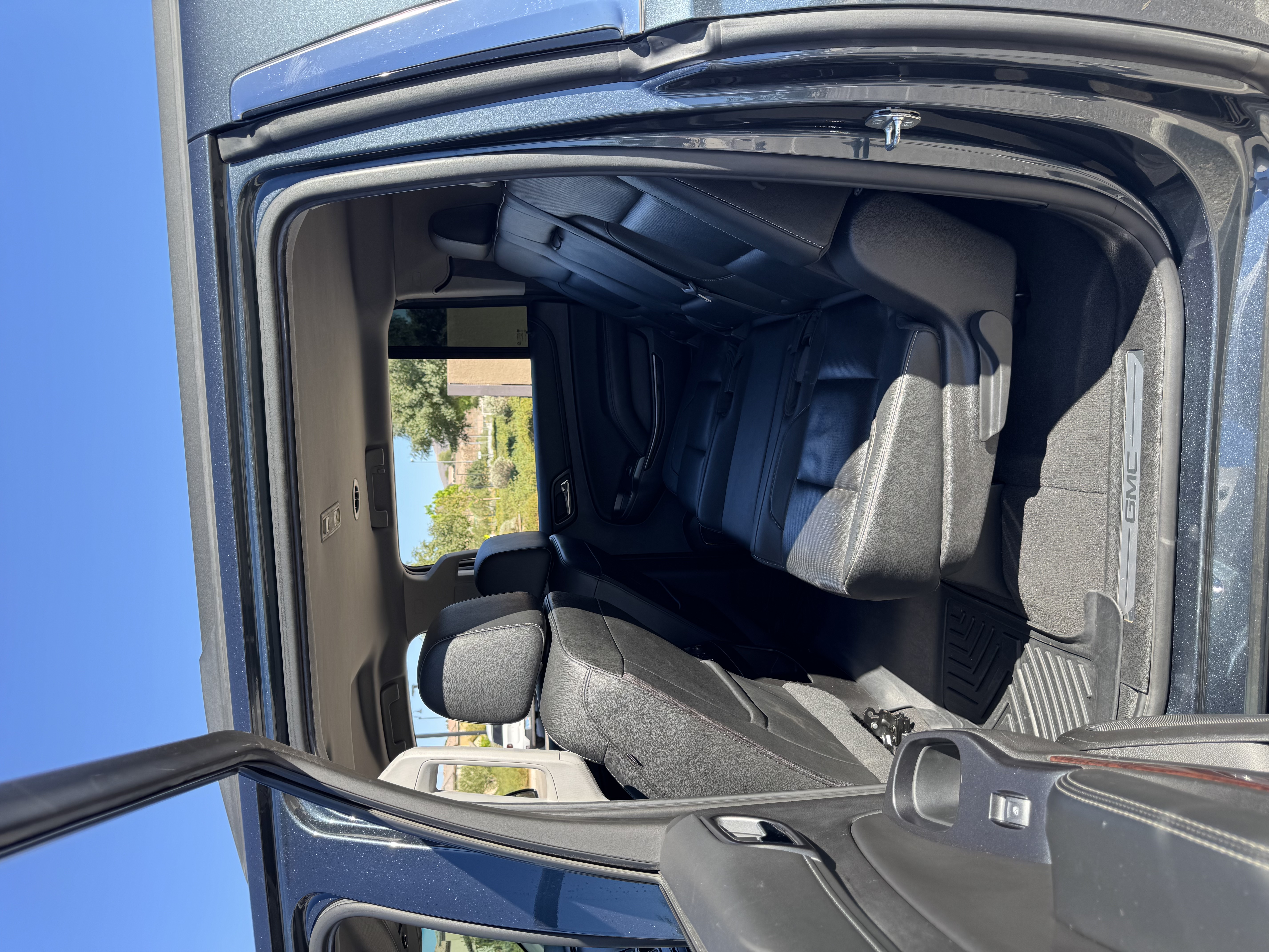 Used 2019 GMC Yukon XL SLT RWD image 8
