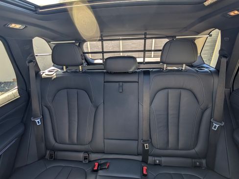 Used 2022 BMW X5 xDrive45e w/ M Sport Package image 16