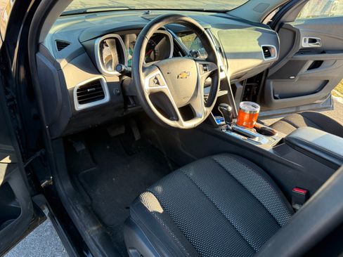 Used 2016 Chevrolet Equinox LT w/ Convenience Package image 4