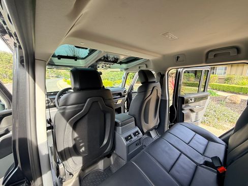 Used 2024 INEOS Grenadier image 14