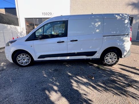 Used 2015 Ford Transit Connect XLT image 2