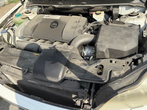 Used 2011 Volvo XC90 3.2 image 4