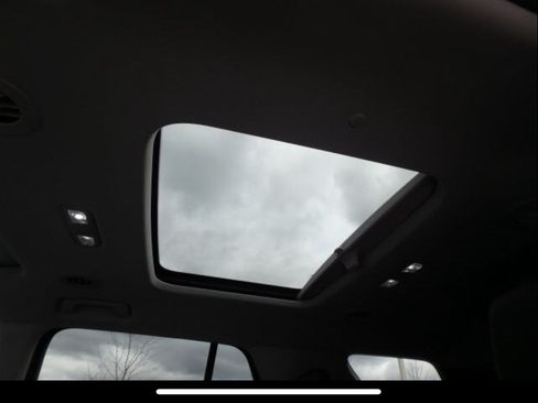 Used 2018 Chevrolet Traverse Premier w/ Redline Edition image 22