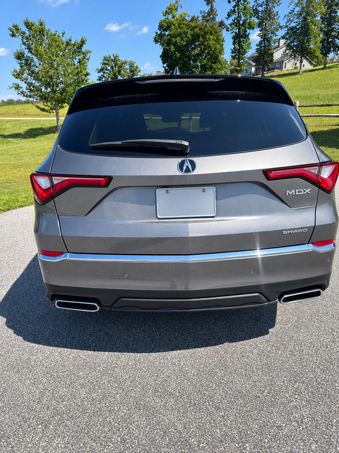 Used 2022 Acura MDX w/ Advance Package AWD/4WD image 2