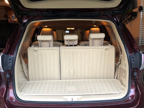 Used 2015 Toyota Highlander XLE image 9