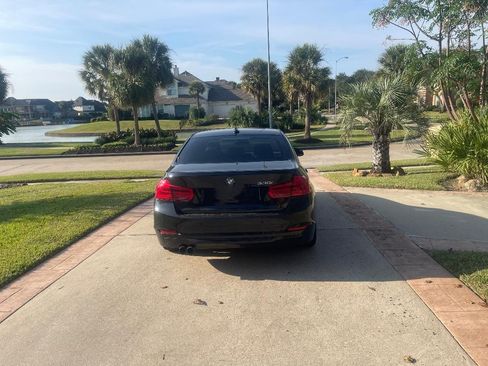 Used 2017 BMW 330i Sedan image 14