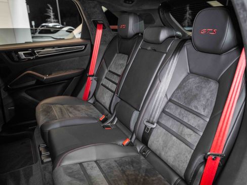 Used 2023 Porsche Cayenne GTS image 9