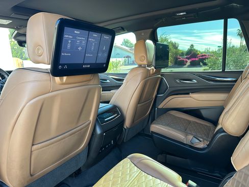 Used 2021 Cadillac Escalade Premium Luxury w/ LPO, Radiant Package image 2