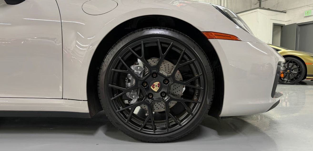Used 2023 Porsche 911 Carrera RWD image 12