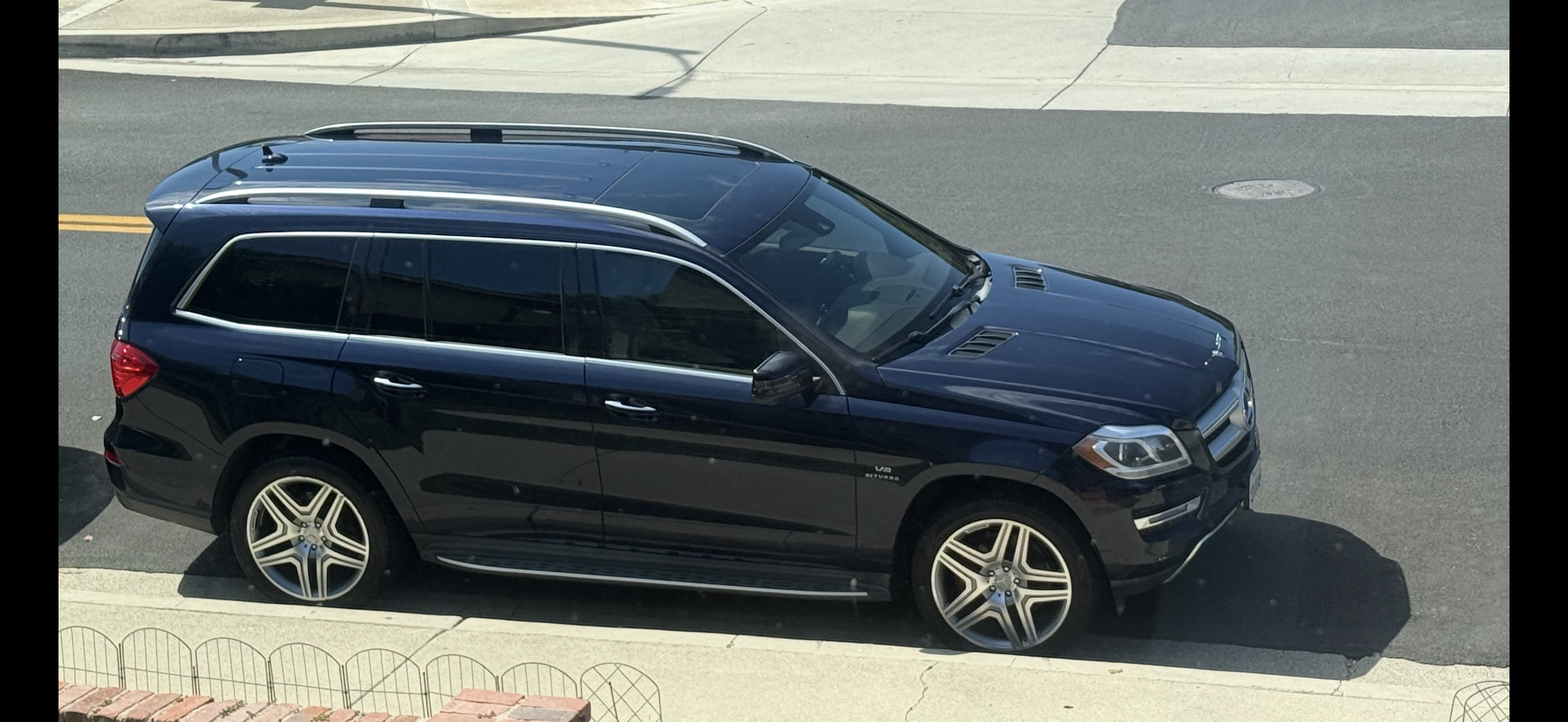 Used 2013 Mercedes-Benz GL 450 4MATIC image 4