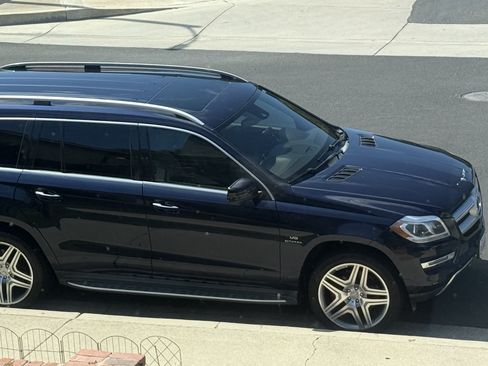 Used 2013 Mercedes-Benz GL 450 4MATIC image 4