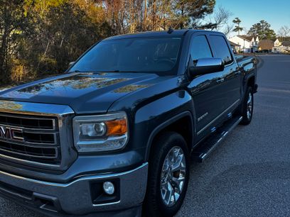 Used 2014 GMC Sierra 1500 SLT w/ SLT Crew Cab Value Package