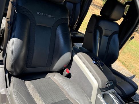 Used 2013 Ford F150 Raptor w/ Luxury Equipment Group image 28