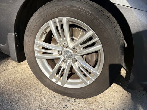 Used 2010 INFINITI G37 x Sedan w/ Premium Pkg image 11