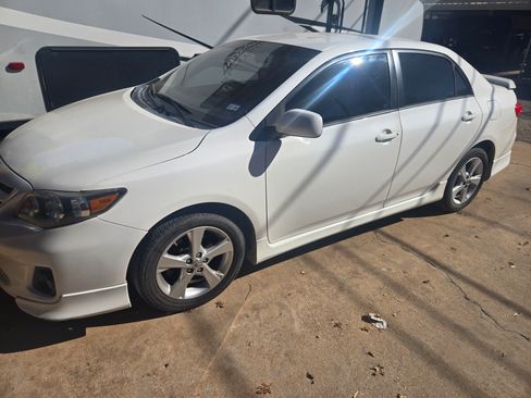 Used 2013 Toyota Corolla S Special Edition image 1