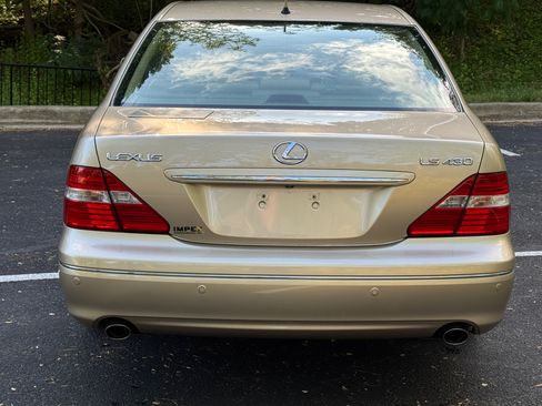 Used 2005 Lexus LS 430 RWD image 6