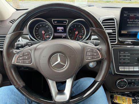 Used 2017 Mercedes-Benz GLS 450 4MATIC image 1