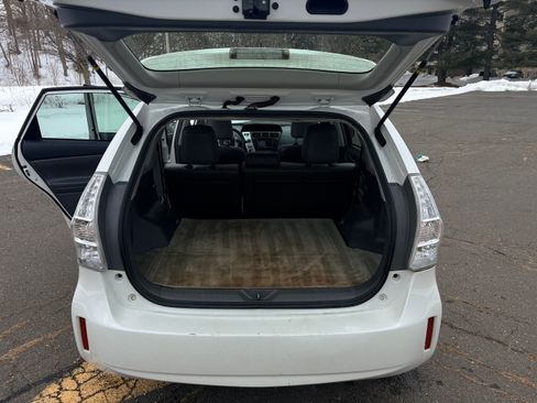 Used 2013 Toyota Prius V Five image 13