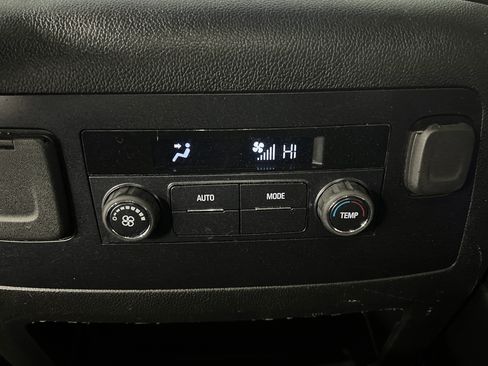 Used 2019 Chevrolet Tahoe LS image 12