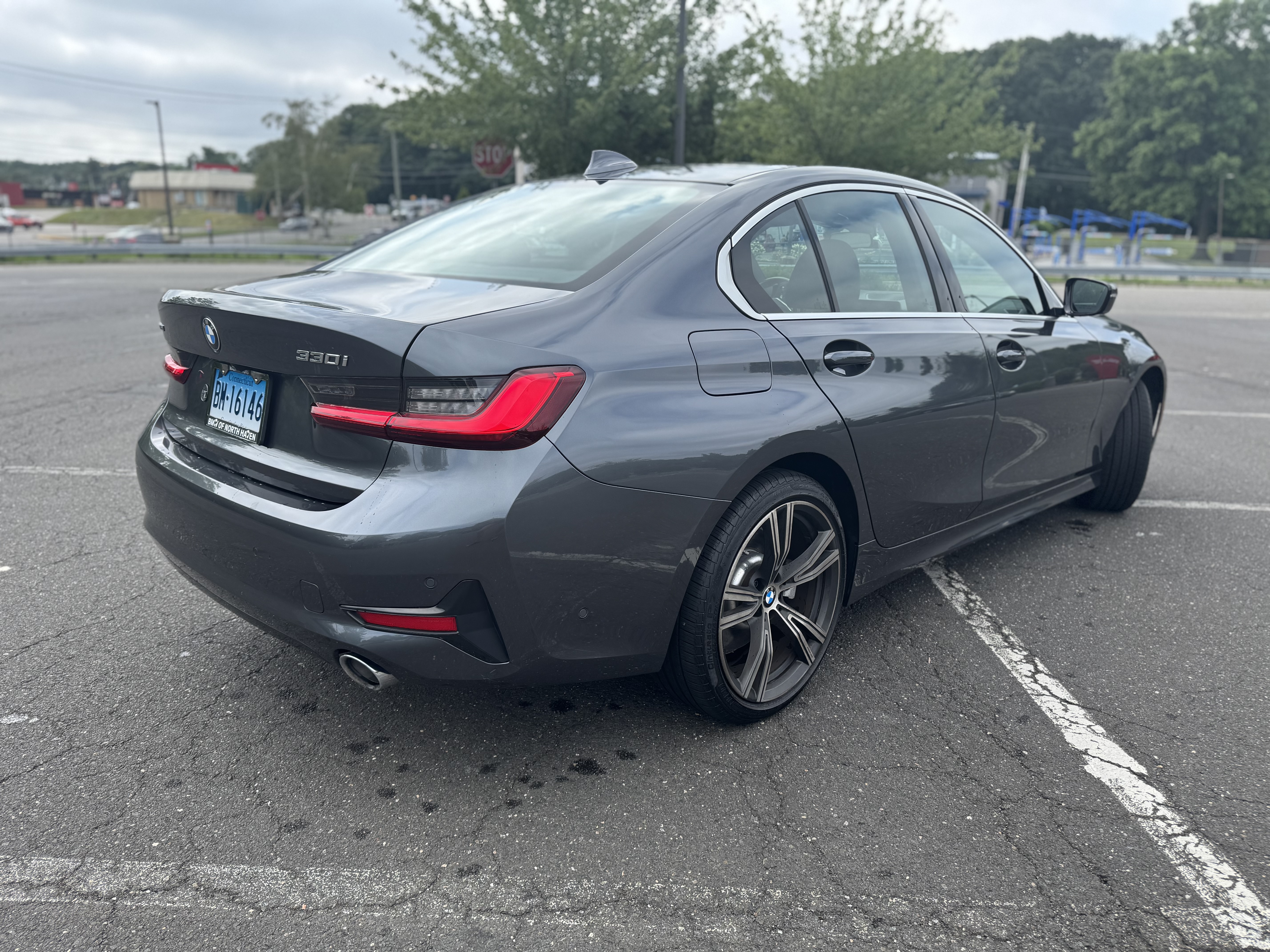 Used 2020 BMW 330i xDrive Sedan AWD/4WD image 8
