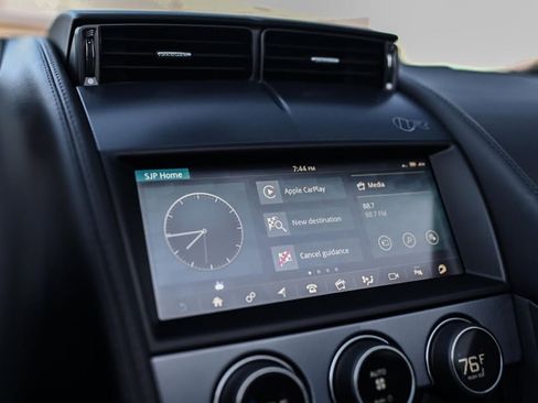 Used 2021 Jaguar F-TYPE R image 11