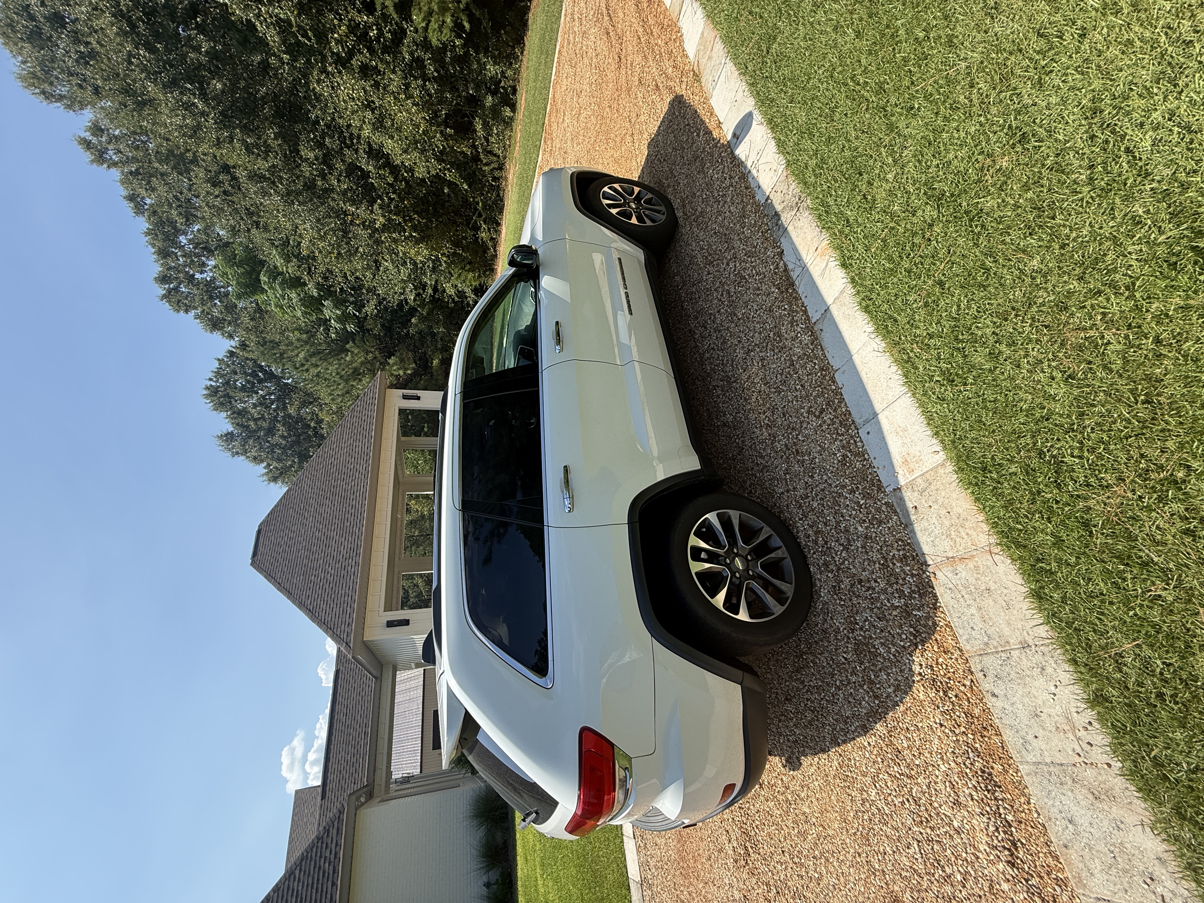 Used 2018 Jeep Grand Cherokee Limited w/ Trailer Tow Group IV RWD image 6