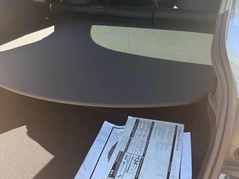 Used 2026 Tesla Model Y Long Range RWD image 4